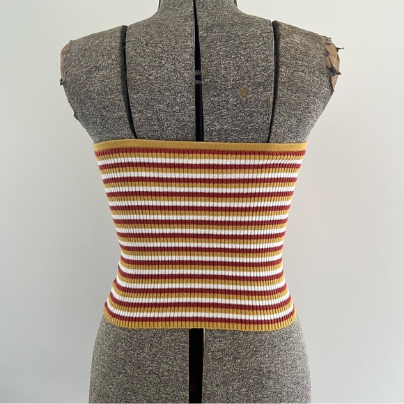 Cropped Ribbed Striped Top - Picture 3 of 5